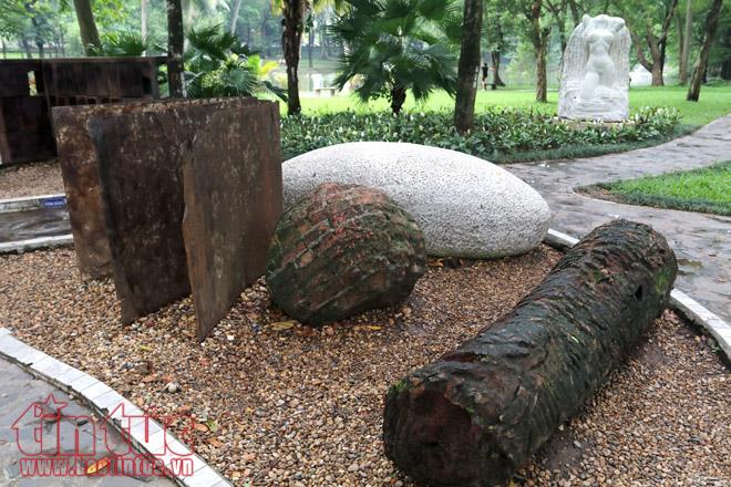 Xót xa vườn tượng công viên Bách Thảo xuống cấp nghiêm trọng ảnh 7